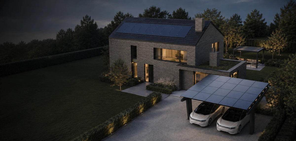 Vue aérienne d’une maison contemporaine en Belgique avec carport solaire deux voitures, panneaux photovoltaïques en toiture et pergola aluminium anthracite.